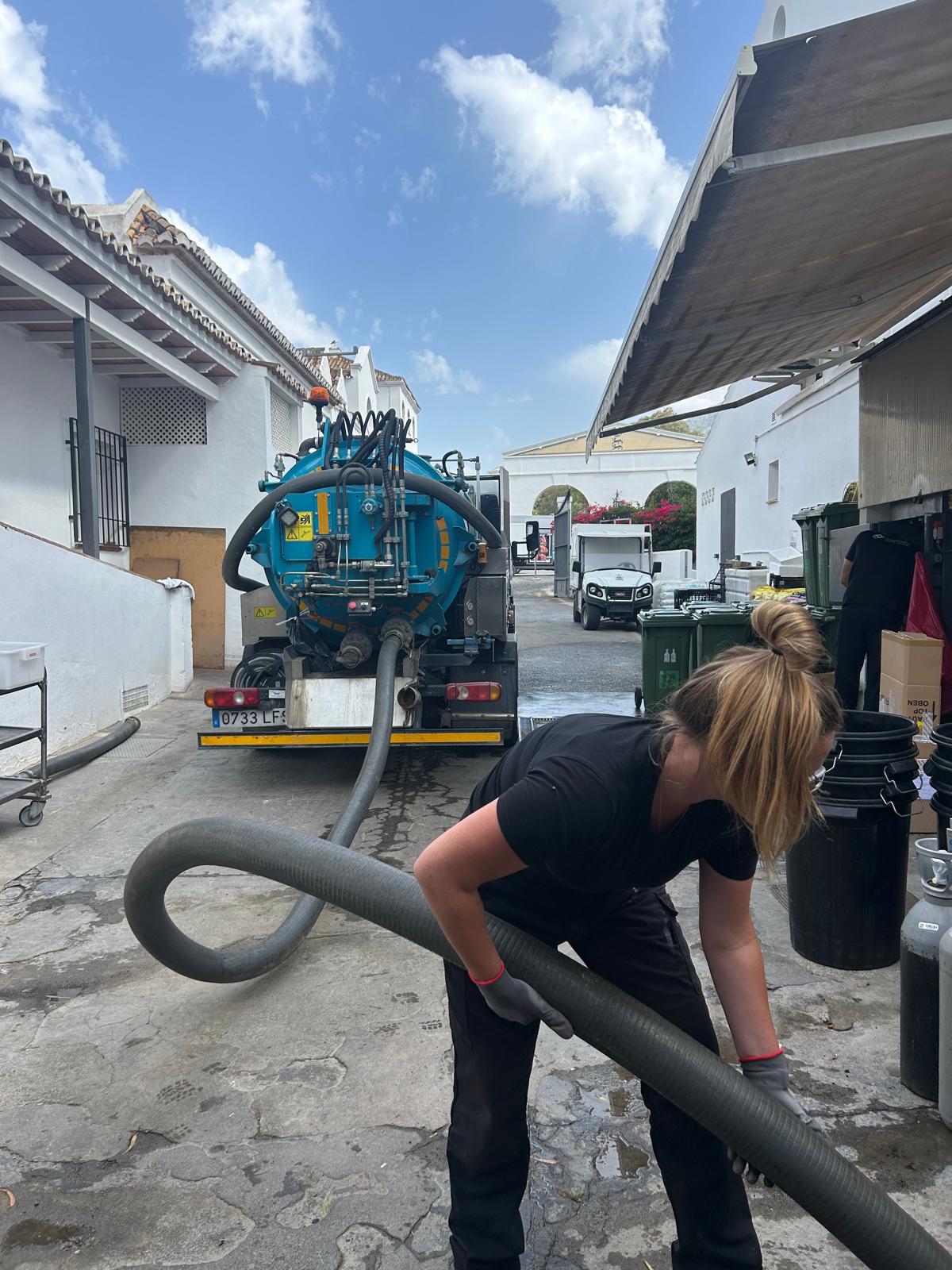Desatoros de Comunidades estepona, fosas septicas, fontaneros 2 Desatoros de Comunidades estepona, fosas septicas, fontaneros